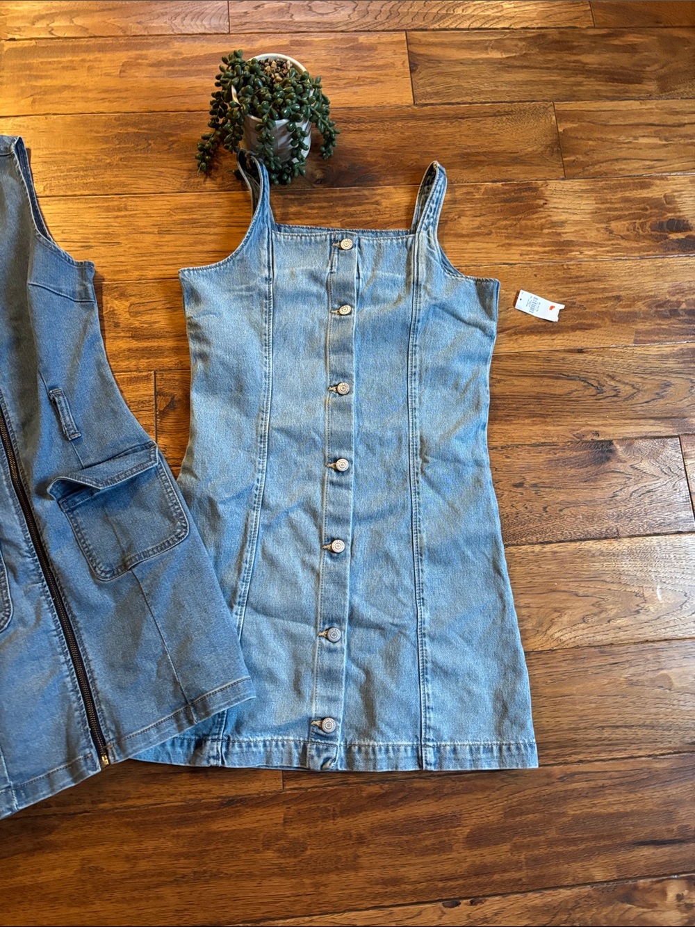 🆕 with tags Light Wash Denim Button-Front Dress & Zipper Pinafore Duo - Picture 2 of 7